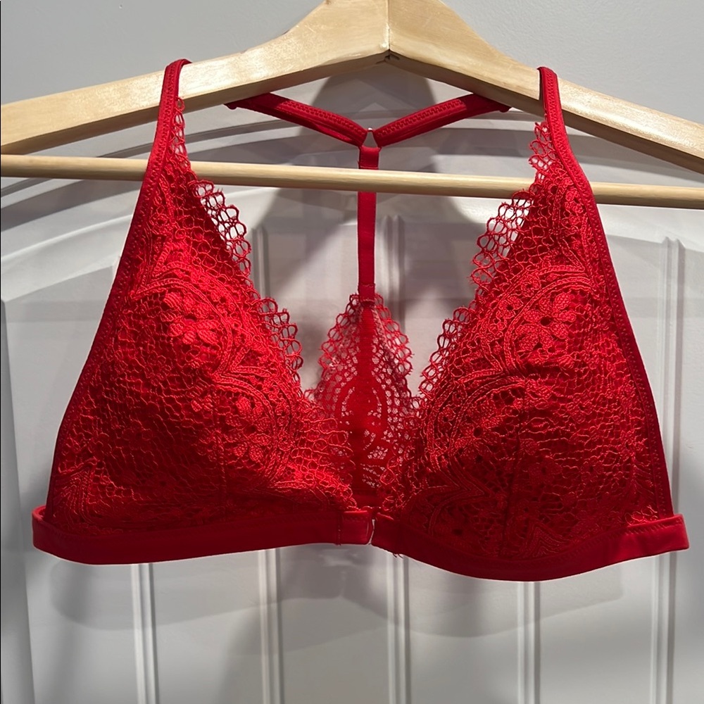 Victoria’s Secret Crocheted Racerback Elegant Red Lace Bralette Large